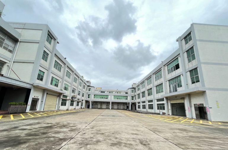 松岗谭头西部原房东私人厂房出租9000平，可分高6米合同稳定