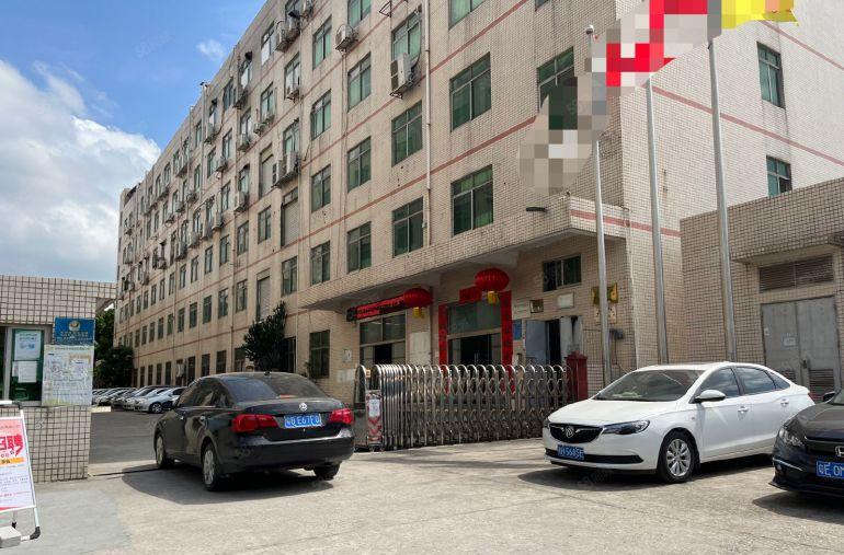 石岩机荷高速出口原房东独院厂房出租11200平米可分租