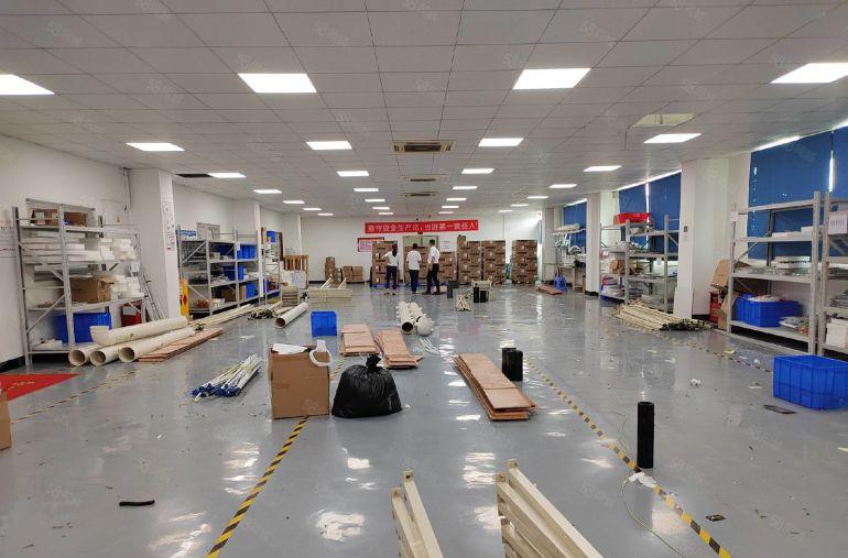 松岗地铁站工业园区原房东带红本1000平方厂房仓库出租可分租