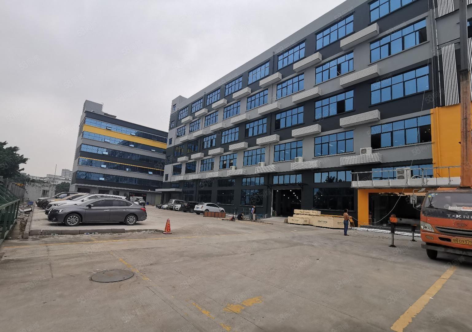 石岩高速路口原房东独门独院6000平厂房出租500平起分租