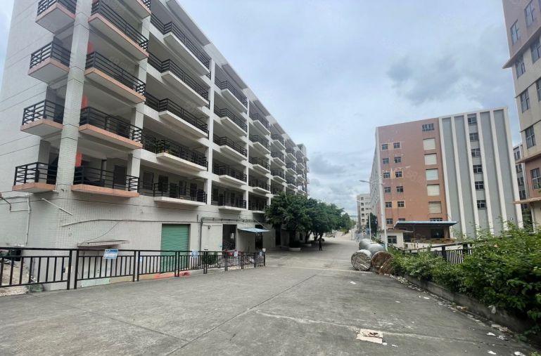 西乡后瑞地铁口原房东红本工业园区1000平精装修厂房出租招租