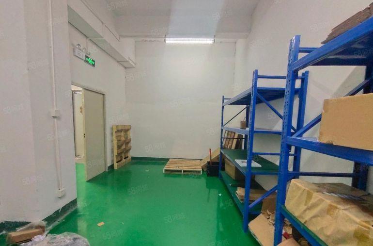 西乡，固戍大型工业园，楼上精装修260平厂房出租，全新地坪漆