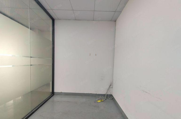 西乡固戍原房东，880平1340平精装修厂房出租，使用率8成