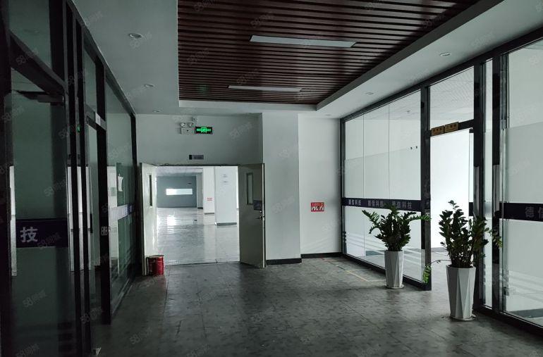 福永107国道边楼上1800平米带装修厂房出租免转让费