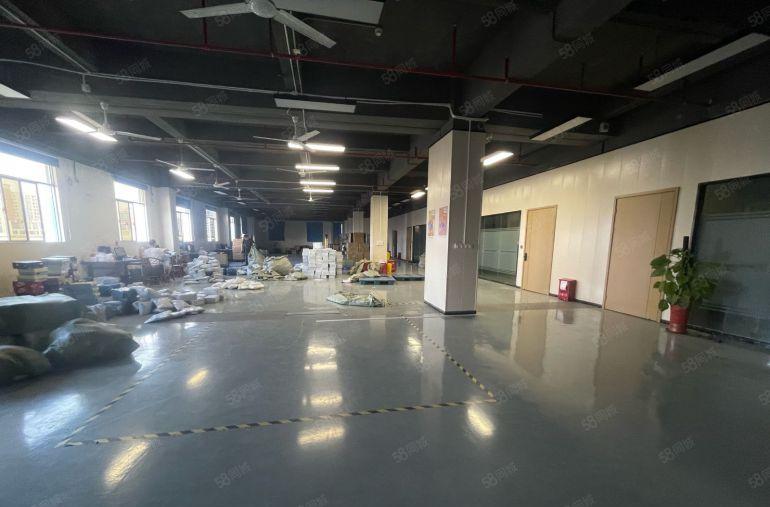 福永桥头楼上750平带装修厂房仓库出租