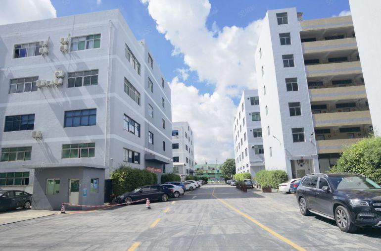 沙井后亭地铁口旁边新出高新园区独院一楼整层适合设备重工业行业