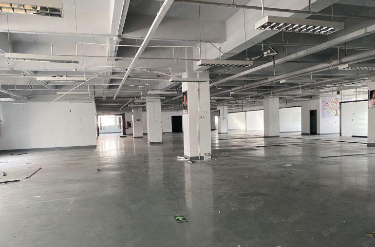 5号线地铁兴东站，原房东直租1700平花园式厂房，无递增