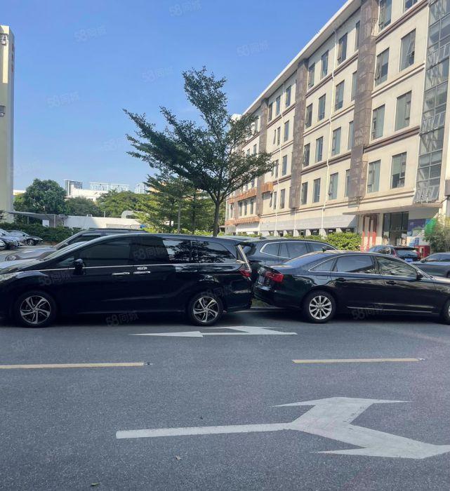 西乡黄田地铁口楼上300平带精装修办公电商超低阶急租！