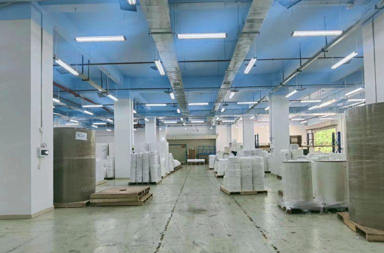 租35元每平靓丽一楼300平到5000平大小均可选择交通便利