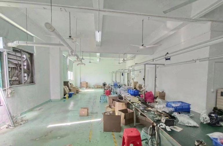 西乡，桃源居附近，大型工业园，新出楼上带装修厂房600平出租