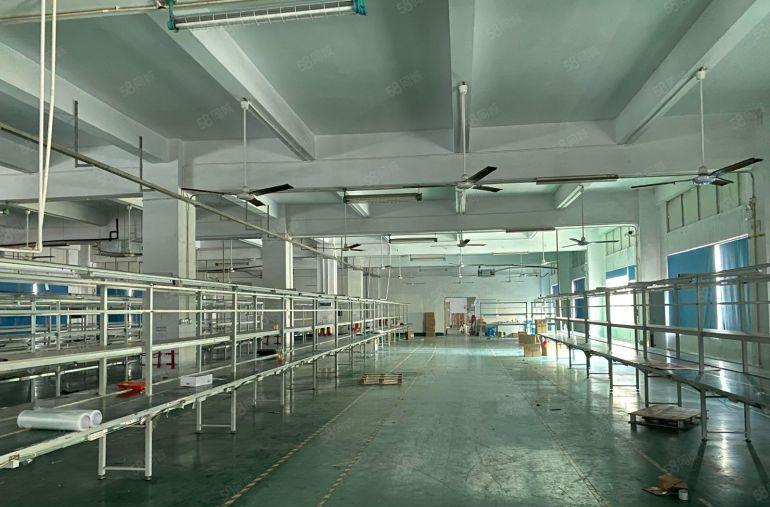 沙井步涌大型工业园楼上600平方带装修厂房出租大小可分