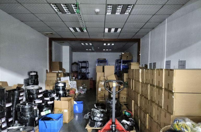 福永地铁站旁楼上300平精装修仓库无尘车间厂房低价出租