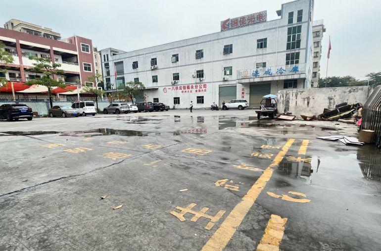 松岗燕罗7500平可分租独院厂房仓库低价出租精装修无尘车间