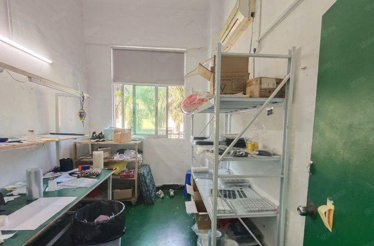 特价22元，西乡簕竹角，楼上带装修整层690平厂房，带吊机口