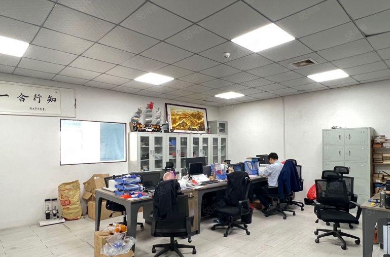 500平 精装修 带吊顶 西乡原房东带办公室厂房出租