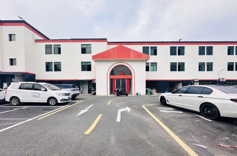 石岩同富裕独门独院3000平精装修办公厂房出租一楼仓库可分租