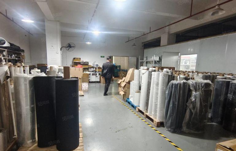 红本出租！石岩地铁口原房东1000平精装修办公生产研发带无尘