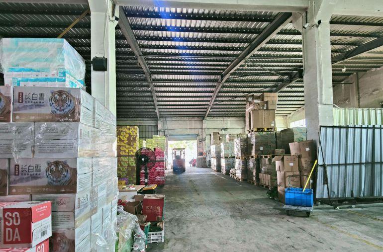 租35元每平临高速口独门独院1万平大型钢构厂房3千平起租