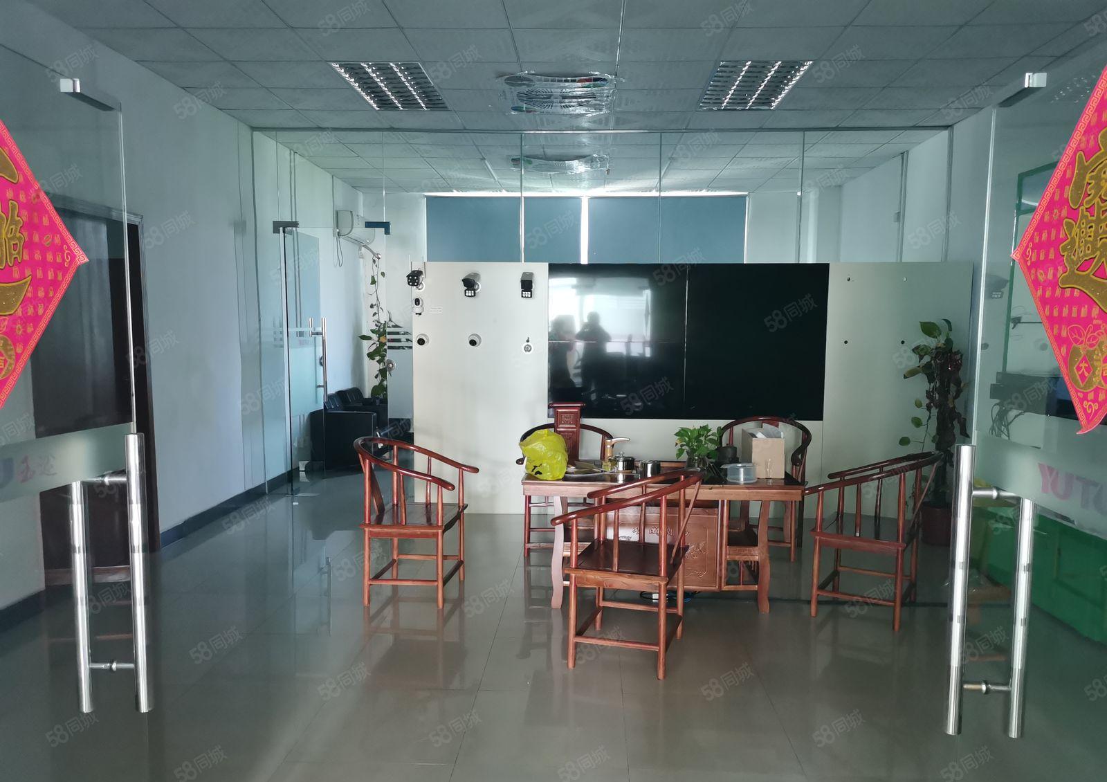 松岗洪桥头工业区原房东实际面积四楼精装修办公室全新地坪漆车间