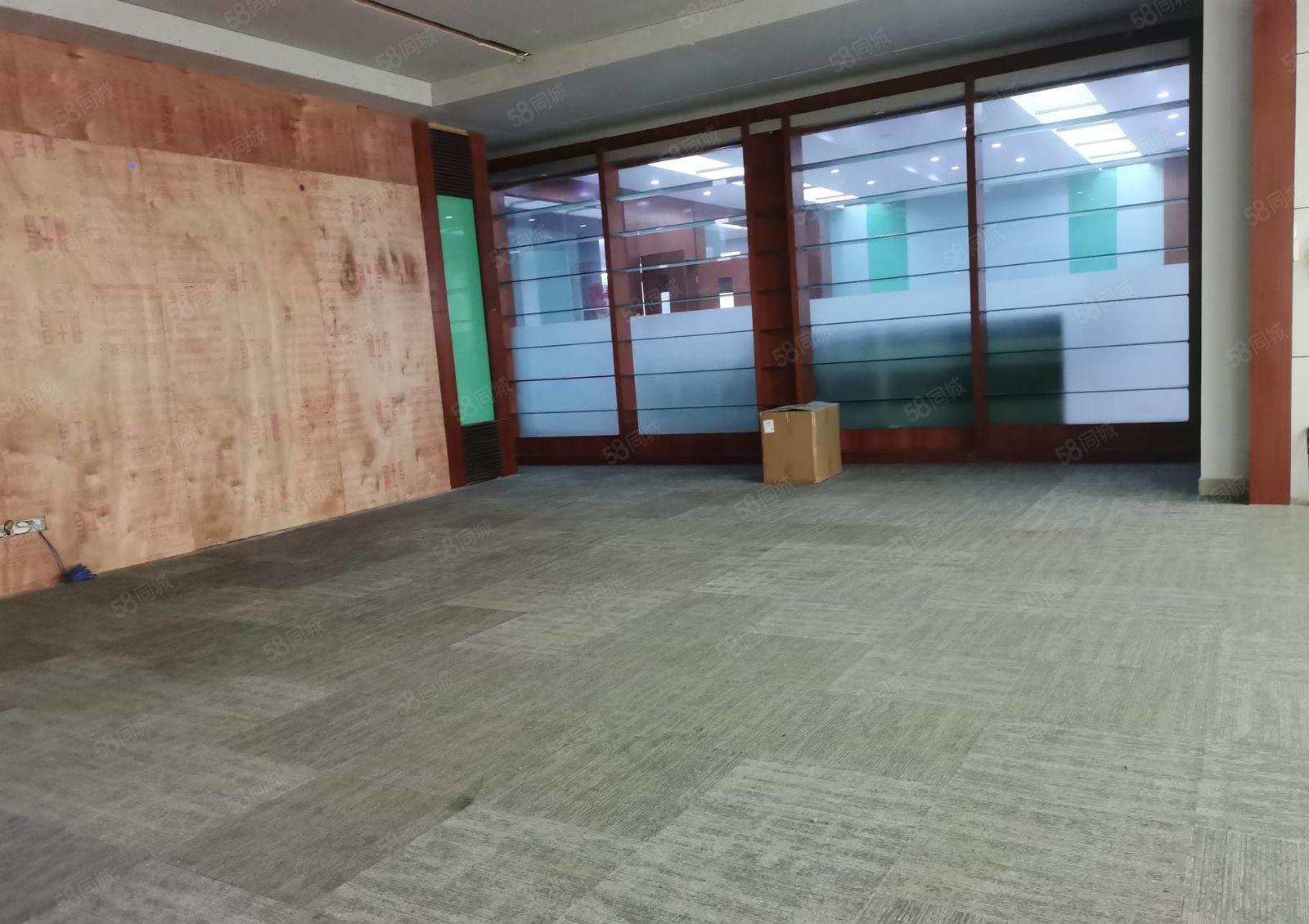 福永地铁口附近一楼与楼上300平至2000平低价仓库厂房出租