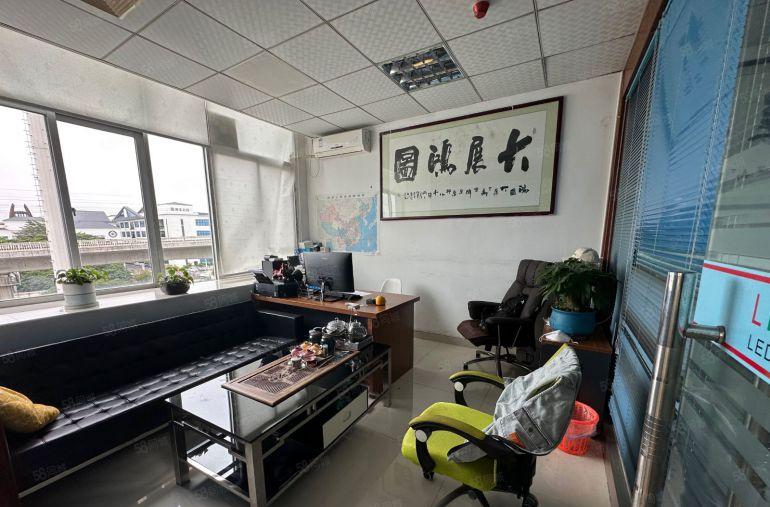 福永桥头西站12号地铁线边上850平精装修厂房出租