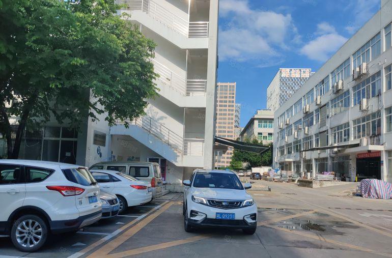 福永塘尾原房东红本厂房大型园区1.8万平方招租500平方起分