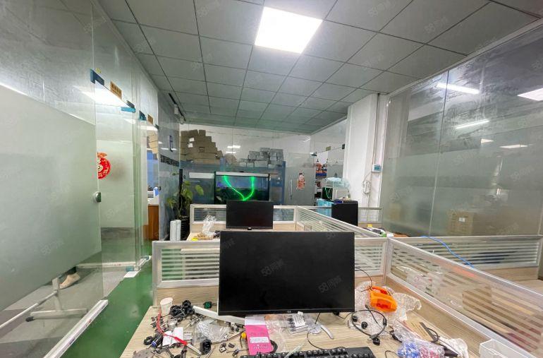 西乡固戍工业园，楼上带装修700平厂房出租，拎包即可使用