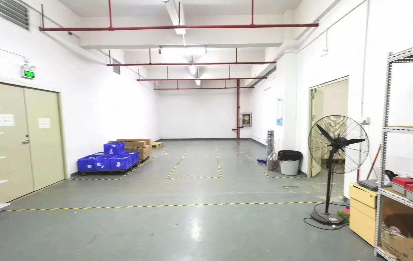 沙井新桥新出楼上880平方带装修无转让费