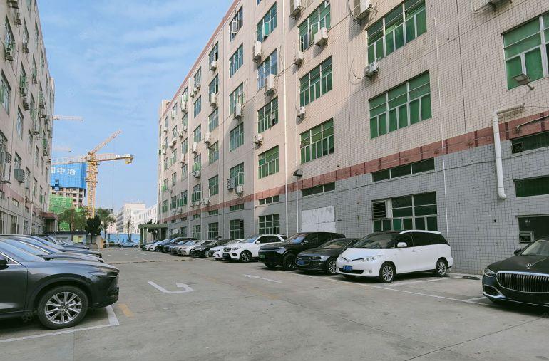 一楼2000平8成使用率可分租位置形象俱佳大型货车出入无忧