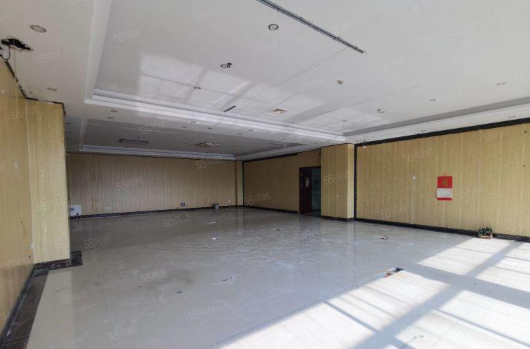 石岩水田原房东直租200平起租，二楼整层1800平，地铁口边