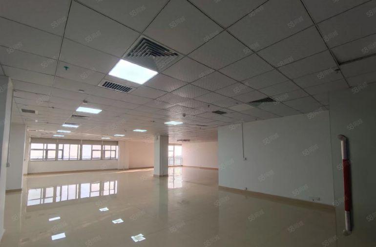 石岩地铁站旁原房东精装修500平方厂房办公可分租超大空地出租