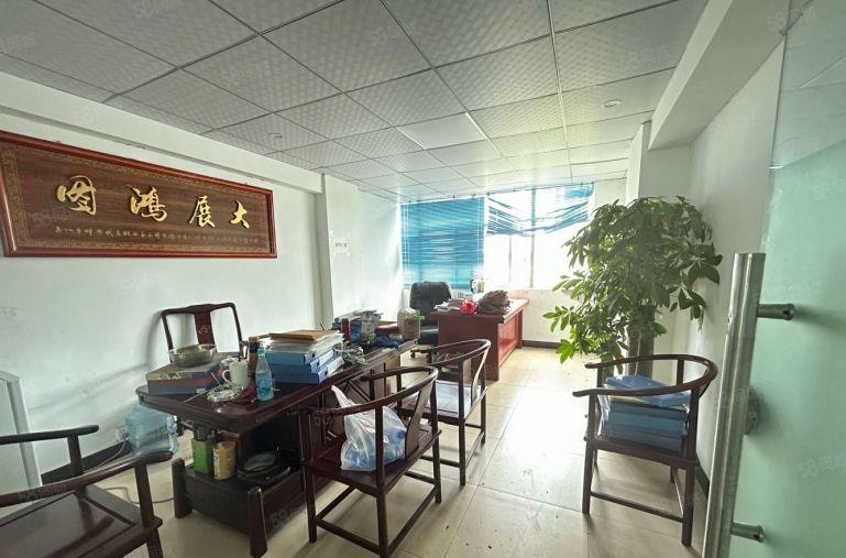 沙井楼上398平现成电商仓库大气前台豪华办公室，租金便宜.