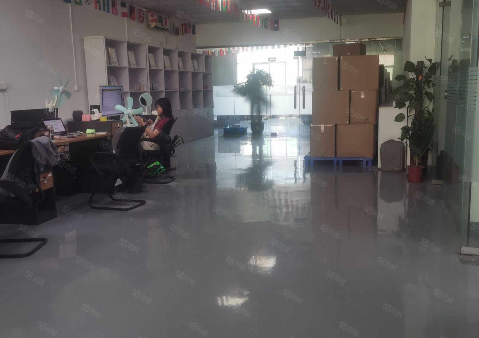 福永塘尾楼上1380平米厂房带装修出租