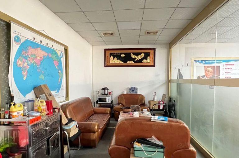 松岗大洋田1400平一楼厂房出租低价仓库出租可分租无尘车间