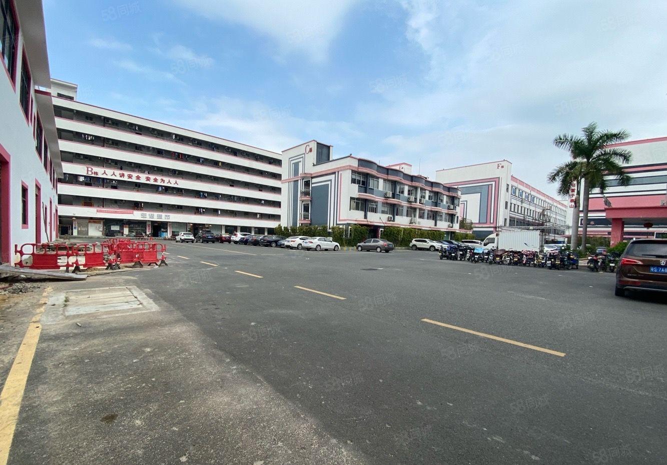 石岩大型工业区新出房源1000平精装厂房办公出租