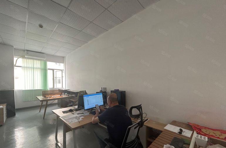 福永白石厦900平国道旁精装修原房东无公摊厂房出租仓库低价