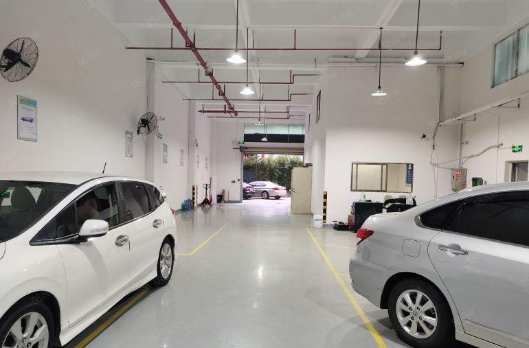 特价40，西乡固戍一楼650平带阁楼办公精装修厂房，层高6米