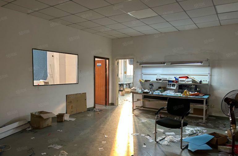 沙井工业园楼上500平精装修原房东实际面积仓库厂房低价出租