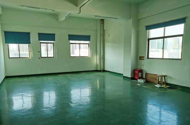 石岩第五工业区楼上800平现成水电厂房仓库低价出租可分租