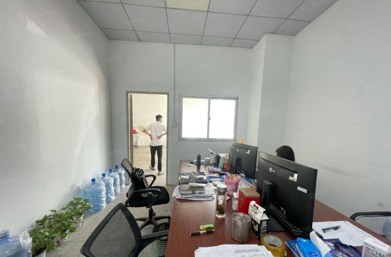 西乡鹤洲桃源居，一楼带装修400平230平厂房出租，租金40