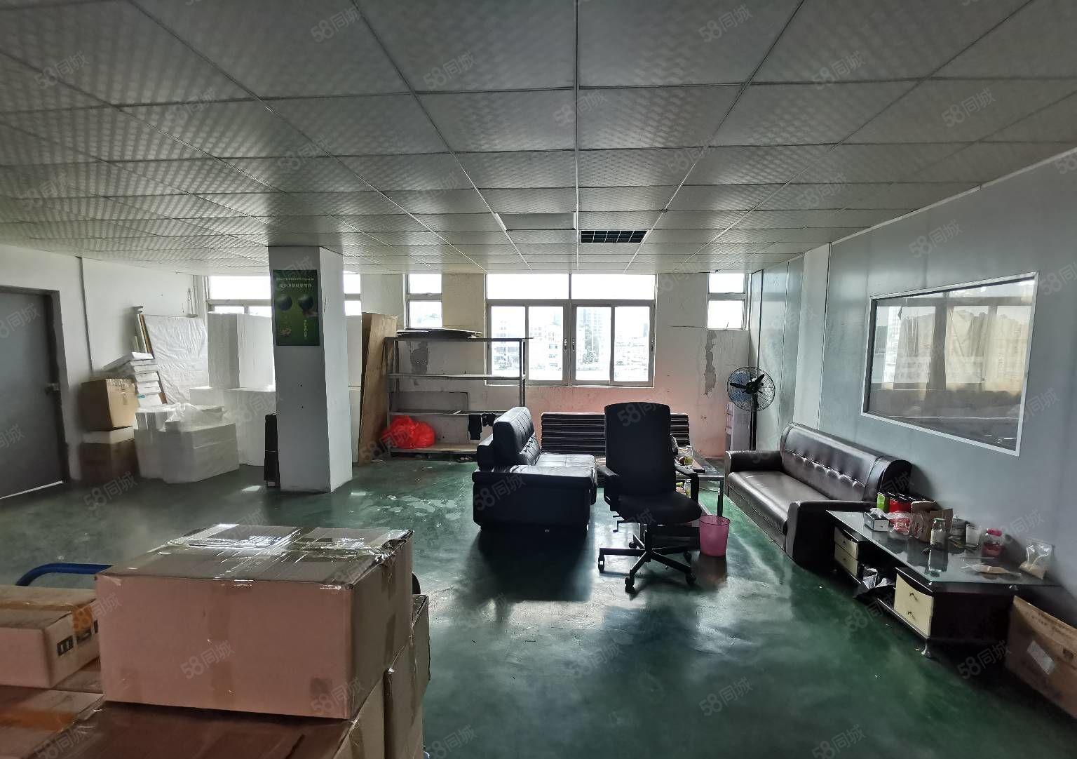 西乡鹤州九围洲石路边楼上300平22每平带装修车间办公室前台