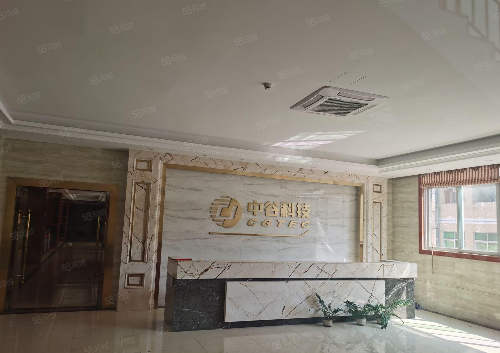 松岗谭头工业园区独门独院楼上2000平方厂房出租带精装修