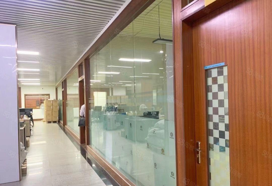 宝安区福永塘尾凤塘大道旁边楼上1500平豪华装修