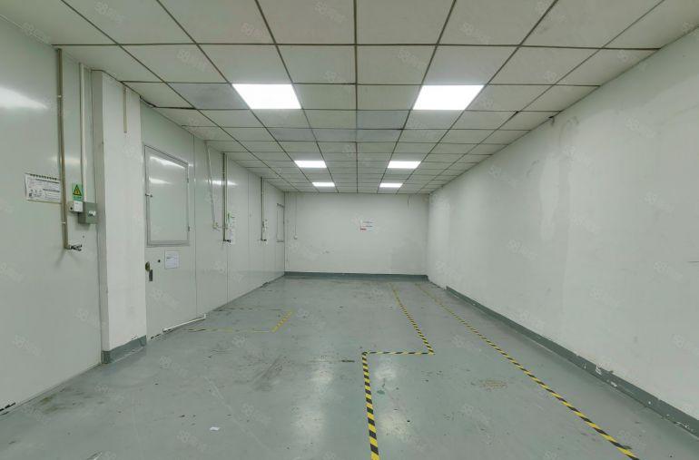 宝安西乡立交附近楼上整层带装修800平厂房，带有无尘车间。