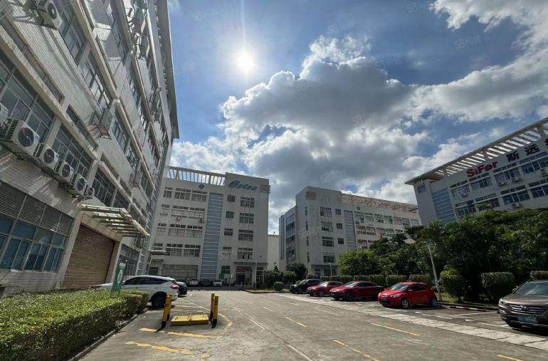 福永地铁口3500平精装修办公研发无车车间贴片厂房低价出租