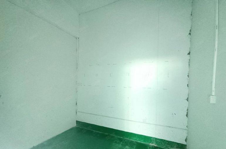 西乡固戍地铁站，大型工业园，带装修270平260平厂房出租