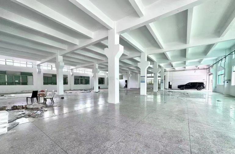 107国道边2楼重工业厂房出租高度5米2200平米，可分租