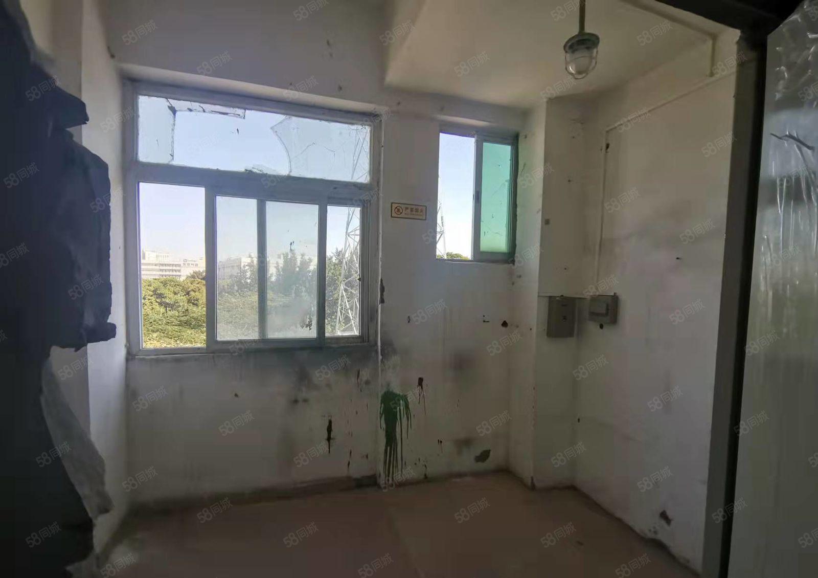 沙井后亭地铁口靠近松岗小面积 200平，适合初创业者租金便宜