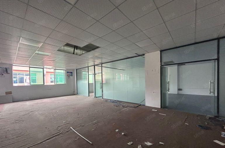 松岗沙浦围地铁站附近500平方精装修厂房出租低价仓库无尘车间