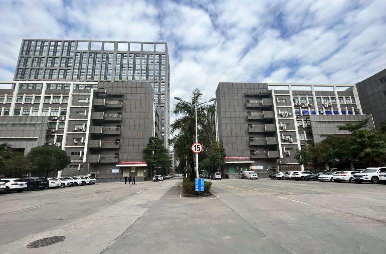 石岩石龙仔工业区楼上1000平厂房出租大小面积办公仓库招租